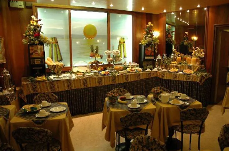 מסטרה Hotel Centrale