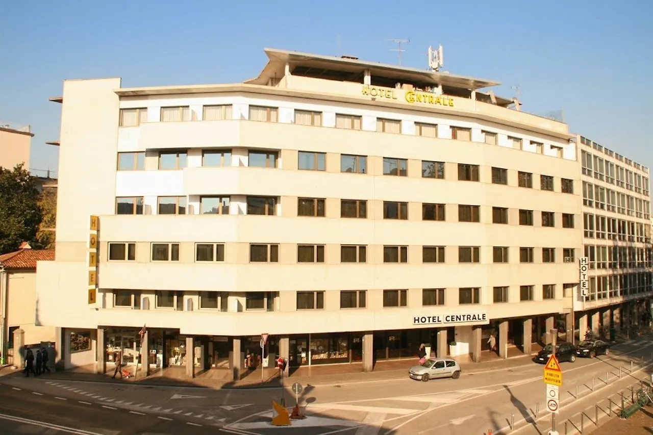 מסטרה Hotel Centrale איטליה