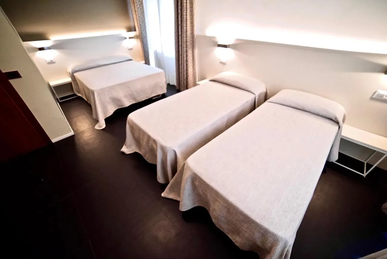 מסטרה Hotel Centrale