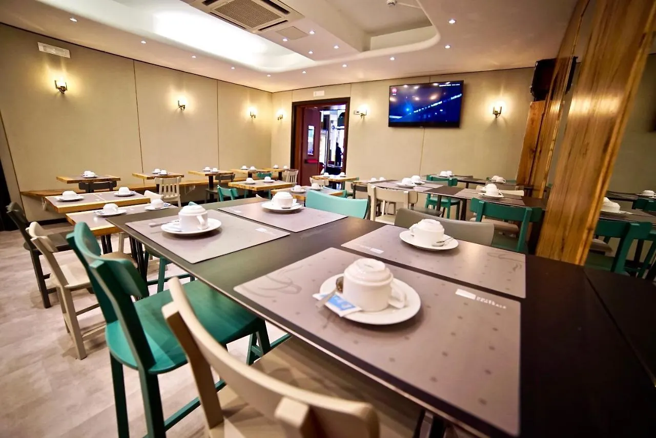 מסטרה Hotel Centrale